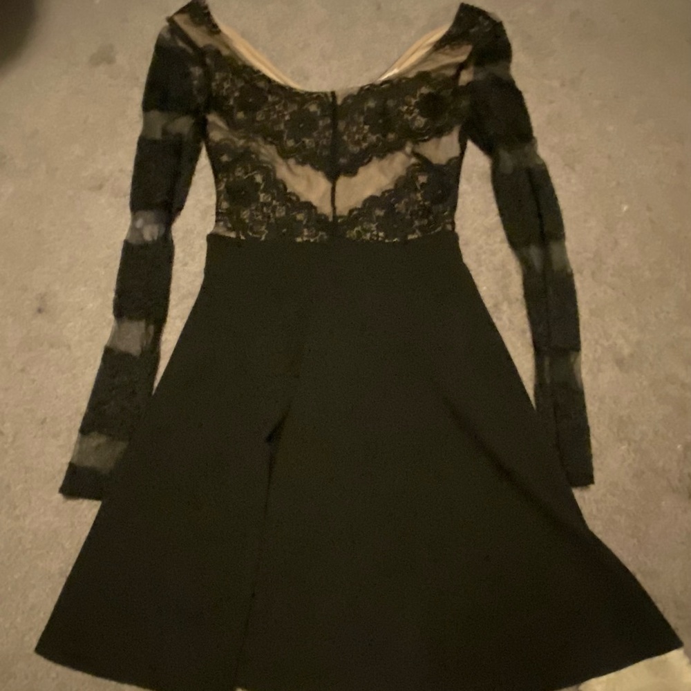 THICK LONG SLEEVE LACE DRESS